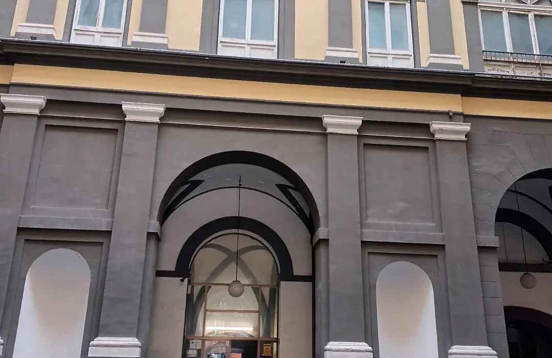 La finestra sul Vesuvio-1
